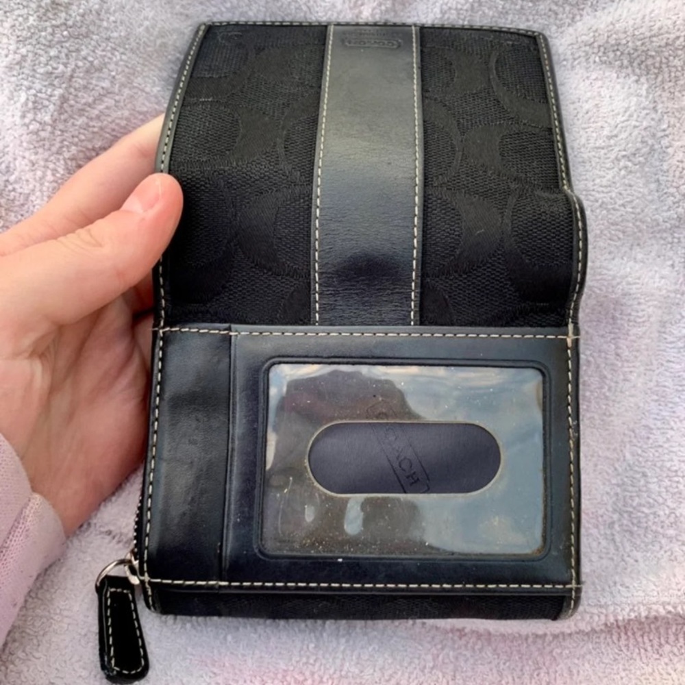 Coach Wallet - Picture 5 of 7